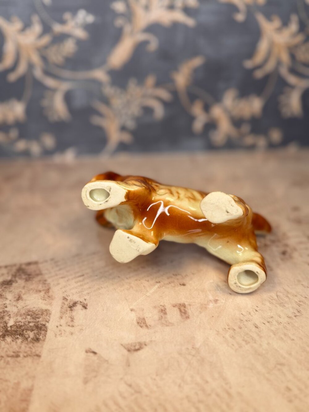 Vintage Porcelain Spaniel Figurine Orange & White Dog Statue - Picture 4 of 6